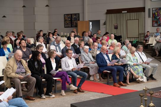 In de Onze-Lieve-Vrouw van Zwijvekekerk van de Boonwijk werd voor het laatst Eucharistie gevierd.