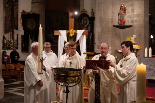 Paaswake op Stille Zaterdag  O.-L.-Vrouwekerk 