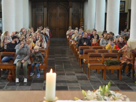 Eerste inleefviering voor de eerste communie (Baasrode)